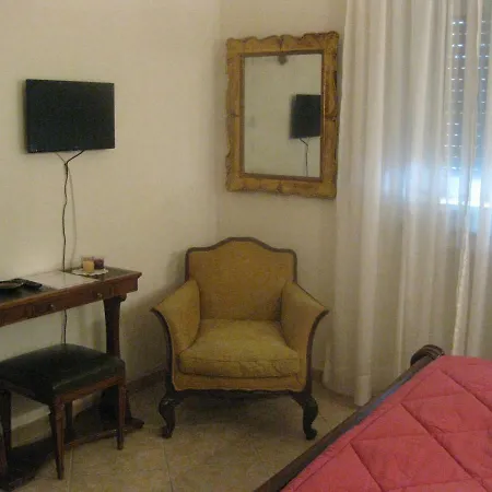 Lucia Bed & Breakfast 3*