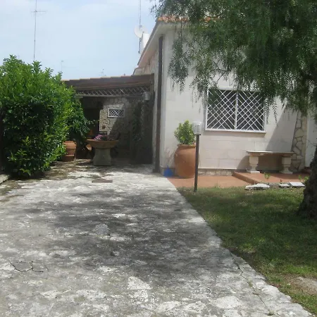 Lucia Bed & Breakfast 3*