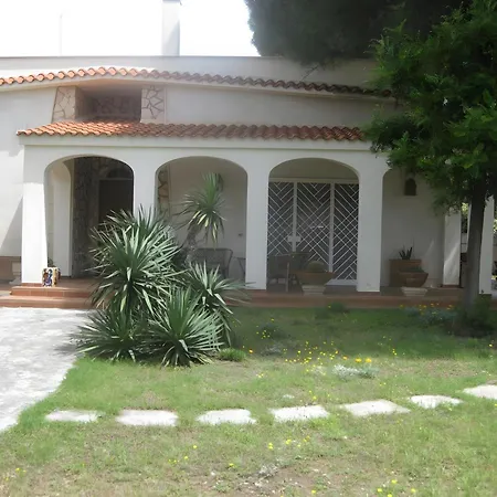 Lucia Bed & Breakfast 2*