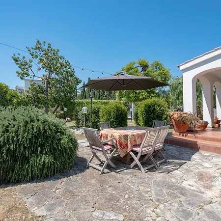 Lucia Bed & Breakfast