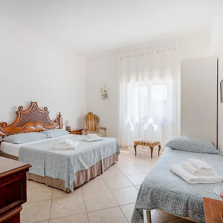 Lucia Bed & Breakfast 3*