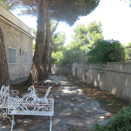 Lucia Bed & Breakfast
